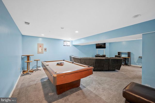 8811 GLADESIDE DR, Clinton, MD 20735