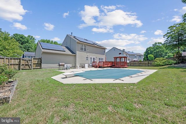 8811 GLADESIDE DR, Clinton, MD 20735