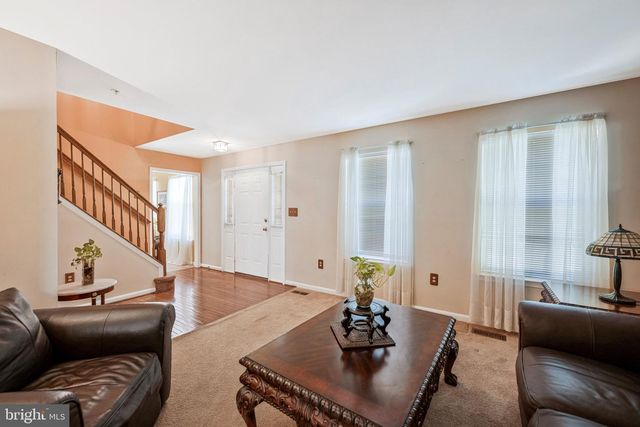 8811 GLADESIDE DR, Clinton, MD 20735