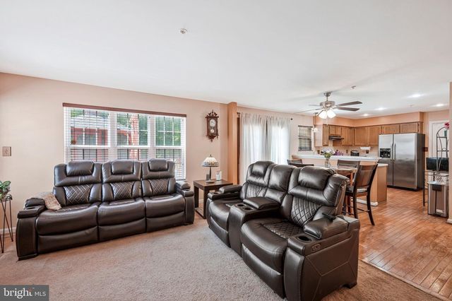 8811 GLADESIDE DR, Clinton, MD 20735