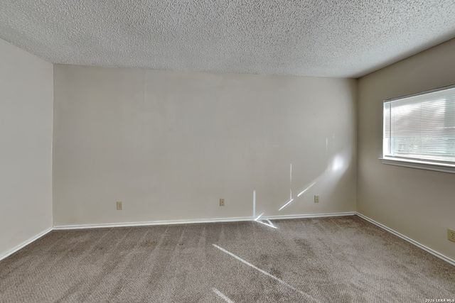 8055 CHESTNUT CEDAR DR, Converse, TX 78109