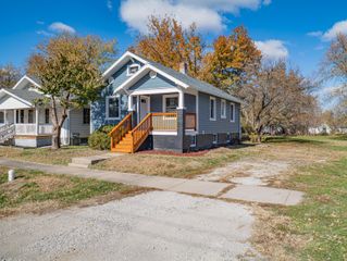 717 E LOGAN ST, Moberly, MO 65270