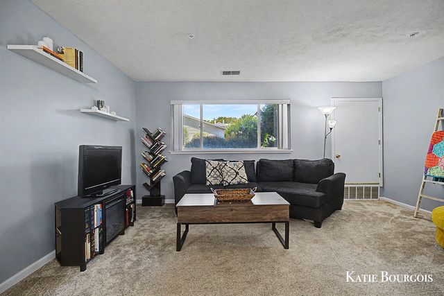 8588 Jasonville Court, Caledonia, MI 49316