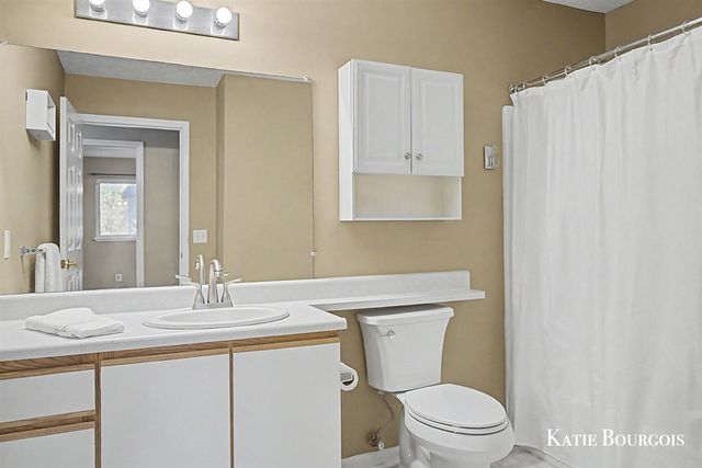8588 Jasonville Court, Caledonia, MI 49316