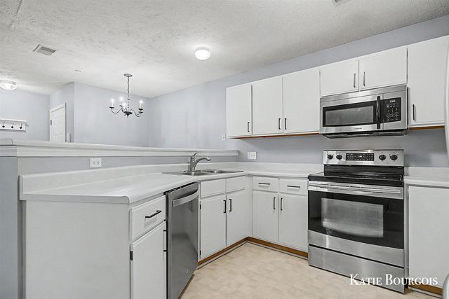 8588 Jasonville Court, Caledonia, MI 49316