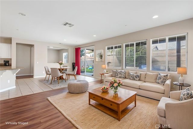 37241 Sierra Grove Drive, Murrieta, CA 92563