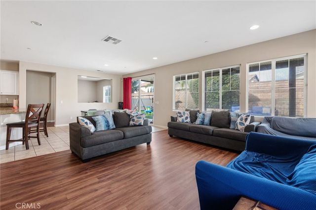 37241 Sierra Grove Drive, Murrieta, CA 92563