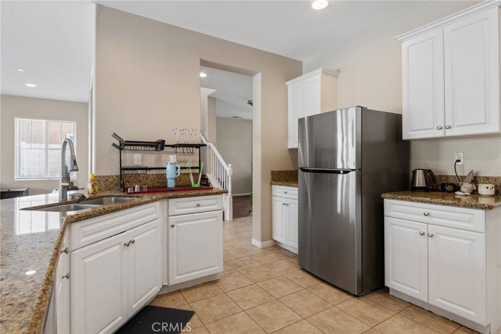 Image 13 of property listing at 37241 Sierra Grove Drive, Murrieta, CA 92563