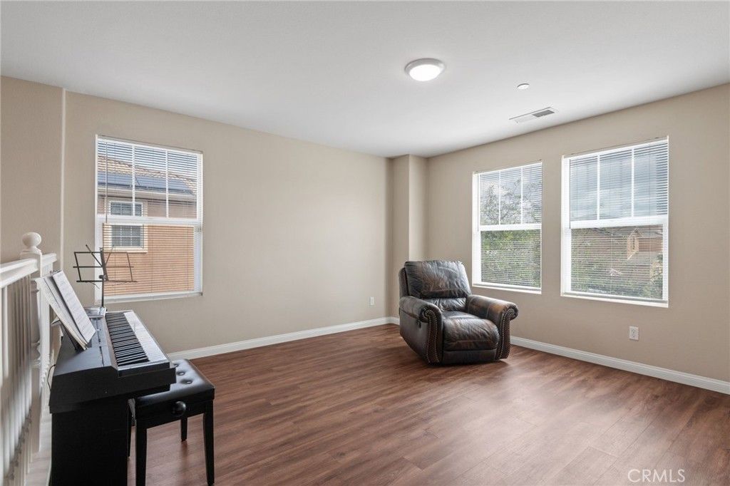 Image 24 of property listing at 37241 Sierra Grove Drive, Murrieta, CA 92563