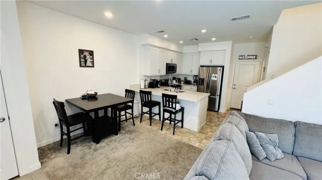 1376 Chervil Way, Upland, CA 91786