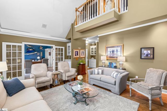 310 Greenview Circle, Greenville, SC 29609