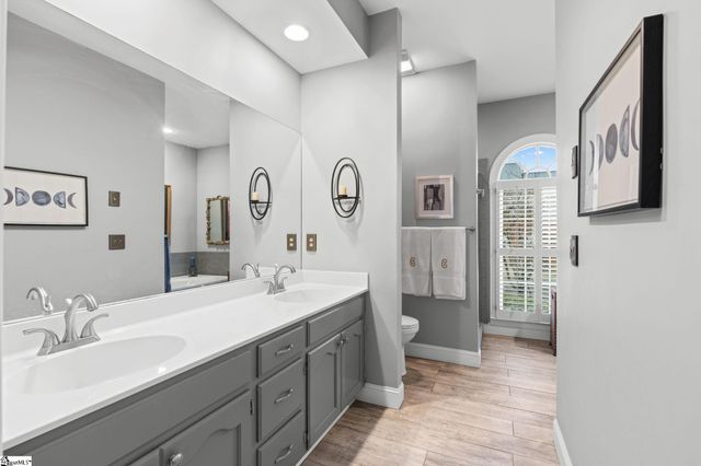 310 Greenview Circle, Greenville, SC 29609