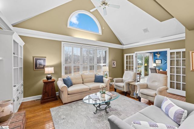 310 Greenview Circle, Greenville, SC 29609