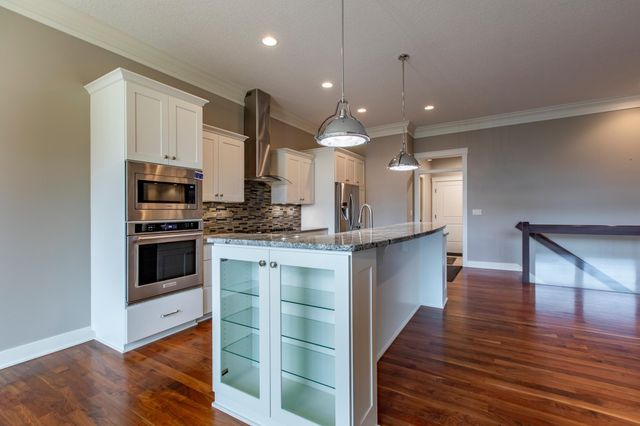 5124 Scenic Oak Drive SW, Rochester, MN 55902