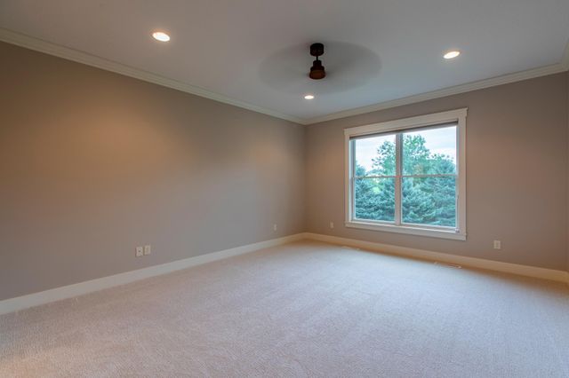 5124 Scenic Oak Drive SW, Rochester, MN 55902