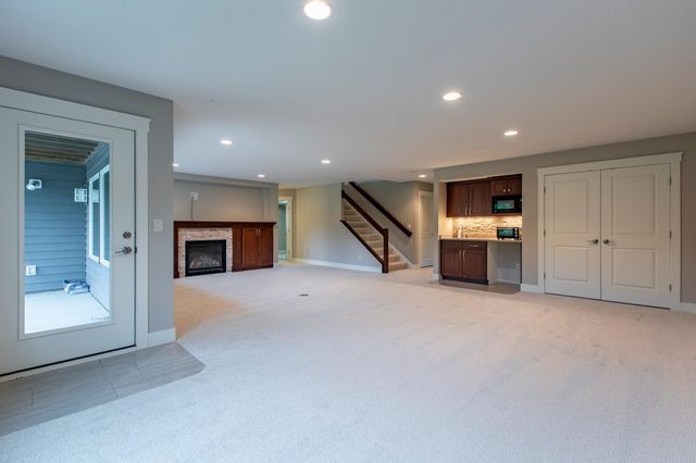 5124 Scenic Oak Drive SW, Rochester, MN 55902