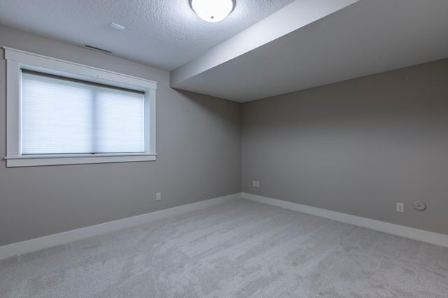 5124 Scenic Oak Drive SW, Rochester, MN 55902