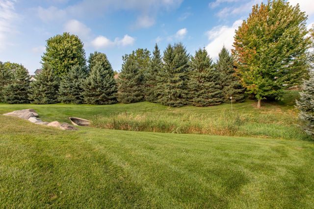 5124 Scenic Oak Drive SW, Rochester, MN 55902