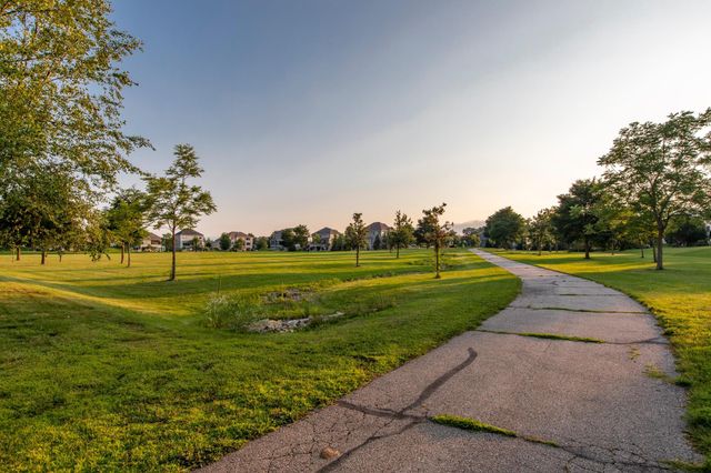 5124 Scenic Oak Drive SW, Rochester, MN 55902