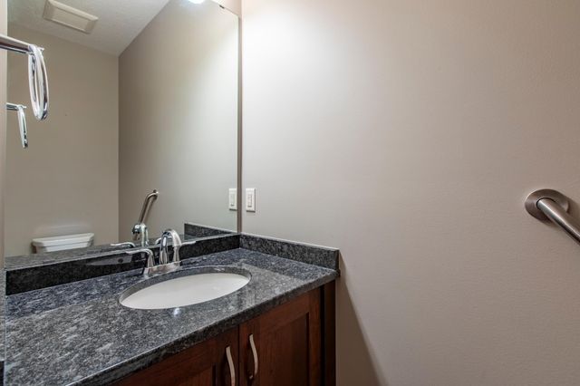 5124 Scenic Oak Drive SW, Rochester, MN 55902