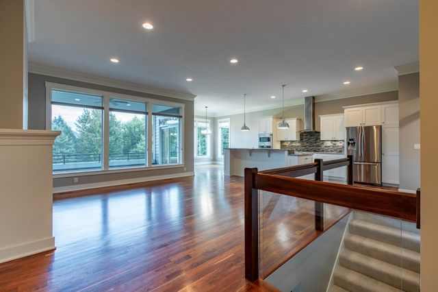 5124 Scenic Oak Drive SW, Rochester, MN 55902
