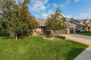 5124 Scenic Oak Drive SW, Rochester, MN 55902