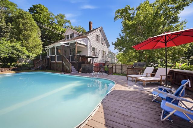 45 Oak Street, Dover, NH 03820
