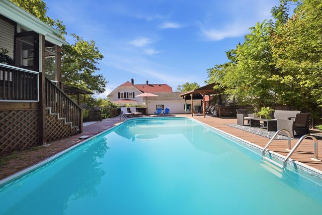 45 Oak Street, Dover, NH 03820
