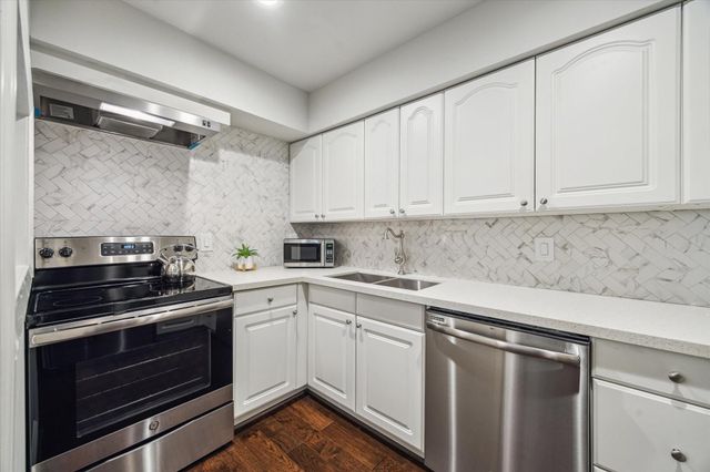 3944 W Alabama Street 12, Houston, TX 77027