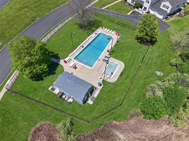 92 Homestead Vil Drive, Warwick, NY 10990