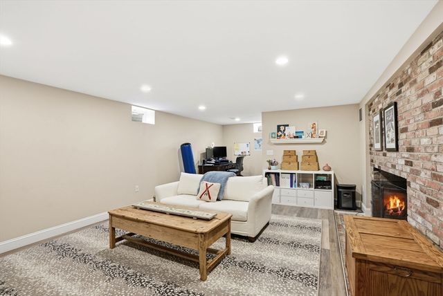 13 Independence, Hingham, MA 02043