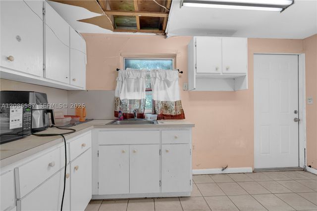 855 NW 130th St, North Miami, FL 33168