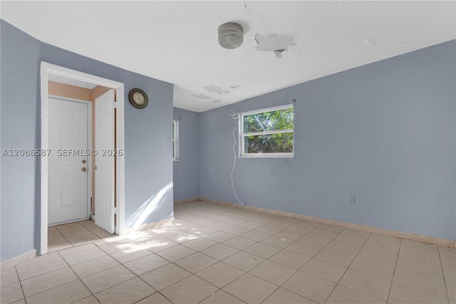 855 NW 130th St, North Miami, FL 33168