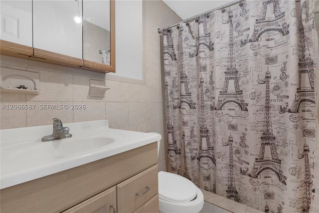 855 NW 130th St, North Miami, FL 33168