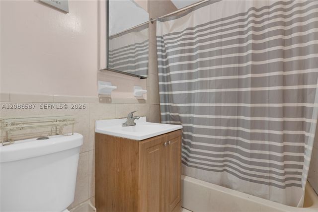 855 NW 130th St, North Miami, FL 33168
