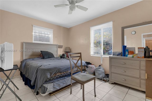 855 NW 130th St, North Miami, FL 33168