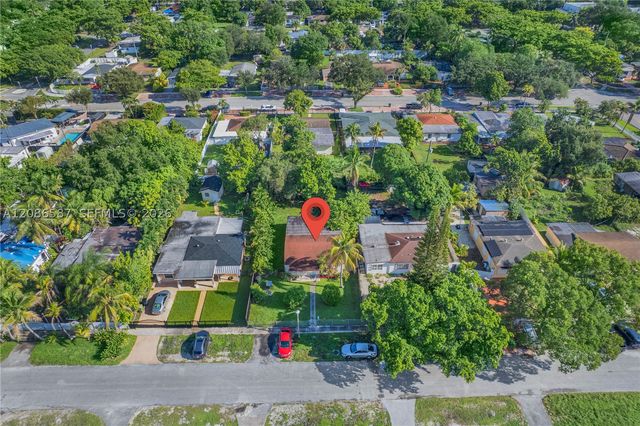 855 NW 130th St, North Miami, FL 33168