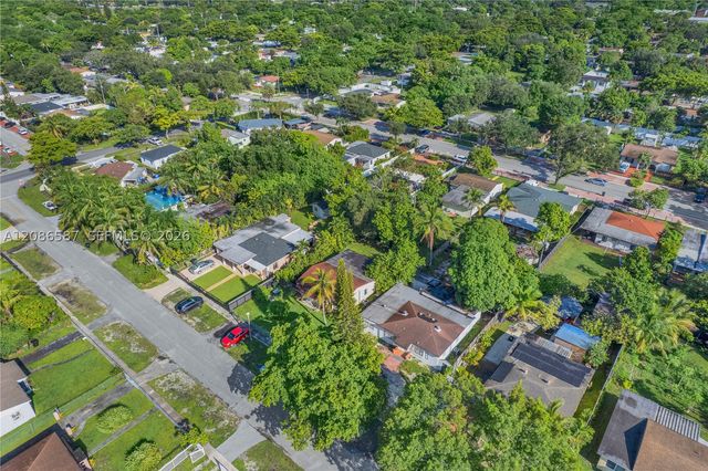 855 NW 130th St, North Miami, FL 33168