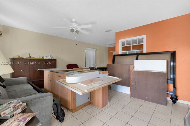 855 NW 130th St, North Miami, FL 33168