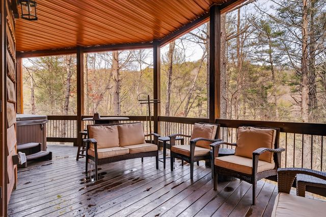 40 Adelaide Trail, Blue Ridge, GA 30513