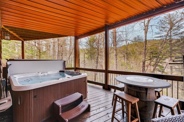 40 Adelaide Trail, Blue Ridge, GA 30513