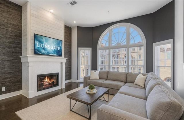 3541 Roswell NE Road 4, Atlanta, GA 30305