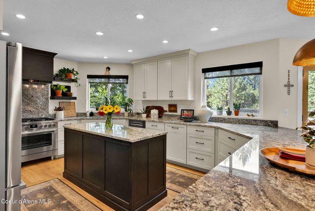 968 N ARMSTRONG DR, Coeur D'alene, ID 83814