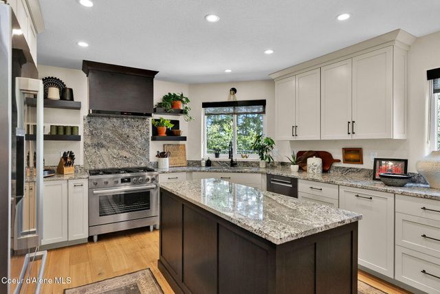 968 N ARMSTRONG DR, Coeur D'alene, ID 83814