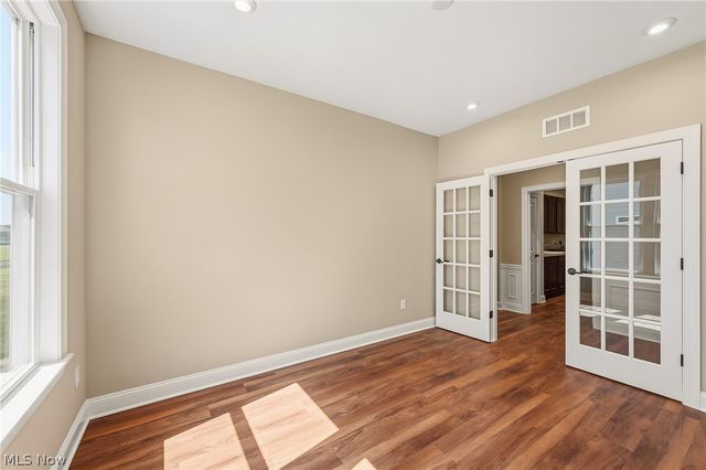 23664 St Andrews Drive, Columbia Station, OH 44028