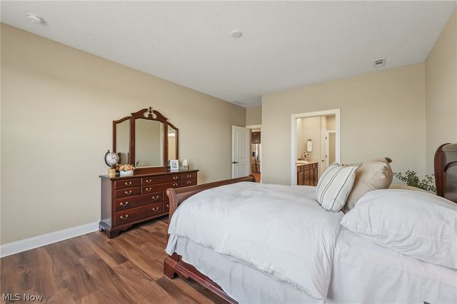 23664 St Andrews Drive, Columbia Station, OH 44028