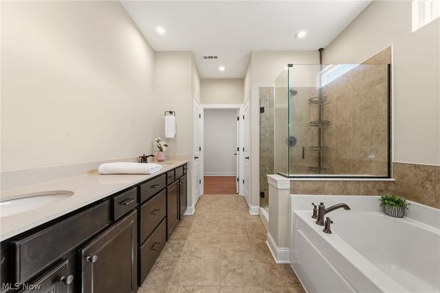 23664 St Andrews Drive, Columbia Station, OH 44028
