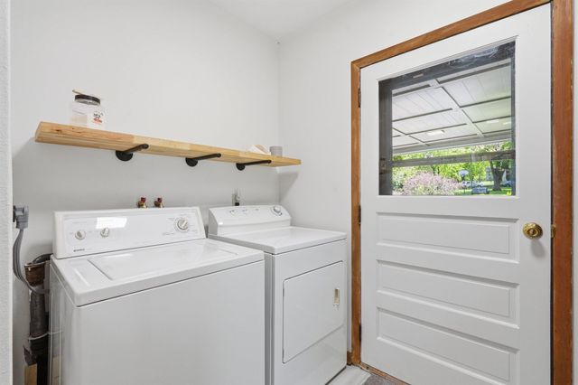 516 Forrest Road, Cedar Falls, IA 50613