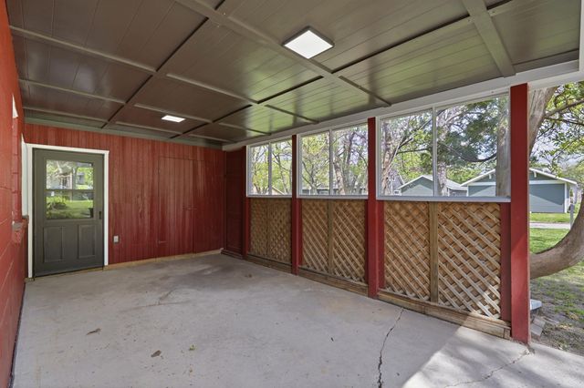 516 Forrest Road, Cedar Falls, IA 50613