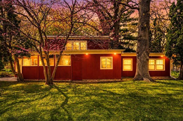 516 Forrest Road, Cedar Falls, IA 50613